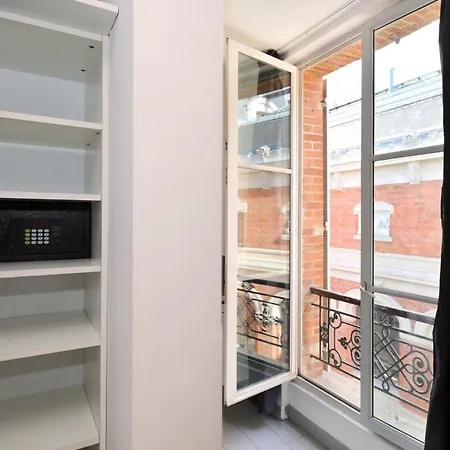 Appartamento 405 - Sejour Romantique Dans Un De 5 *